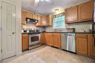 19 Muratore Ln, Charlestown, RI 02813 - Photo 13