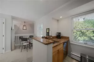 364 Bellevue Ave, Newport, RI 02840 - Photo 9