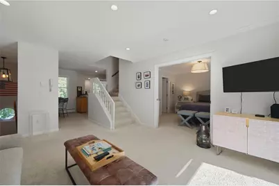 364 Bellevue Avenue #D6, Newport, RI 02840 - Photo 5