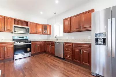184 Avenue C #-1, Woonsocket, RI 02895 - Photo 5