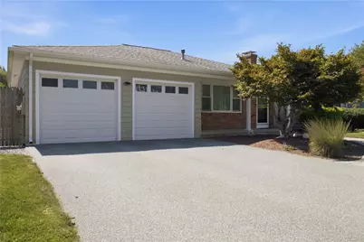 43 Bayview Drive, West Warwick, RI 02893 - Photo 3