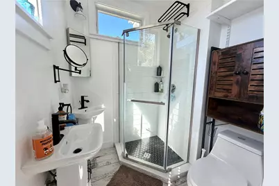 63 Bowery Street #2, Newport, RI 02840 - Photo 9
