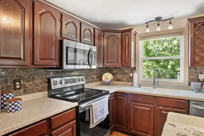 10 Sycamore Drive, Coventry, RI 02816 - Photo 9