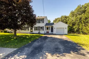 10 Sycamore Dr, Coventry, RI 02816 - Photo 3