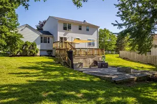 10 Sycamore Dr, Coventry, RI 02816 - Photo 45