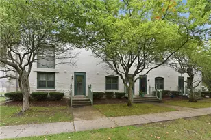 25 Higgins St, Smithfield, RI 02917 - Photo 1