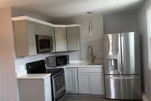 69 Silver Lake Ave, Providence, RI 02909 - Photo 1