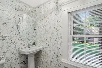 131 Freeman Parkway, Providence, RI 02906 - Photo 25