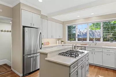 131 Freeman Parkway, Providence, RI 02906 - Photo 21