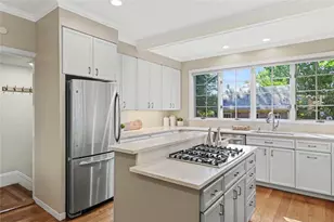 131 Freeman Pkwy, Providence, RI 02906 - Photo 21