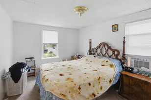 20 Oakton St, Woonsocket, RI 02895 - Photo 7