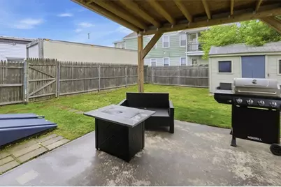 20 Oakton Street, Woonsocket, RI 02895 - Photo 13