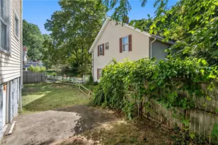 394 Great Rd, Lincoln, RI 02865 - Photo 19