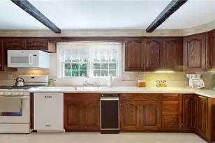96 Paterson Ave, Warwick, RI 02886 - Photo 17