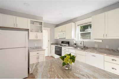 14 Taft Avenue, Providence, RI 02906 - Photo 7