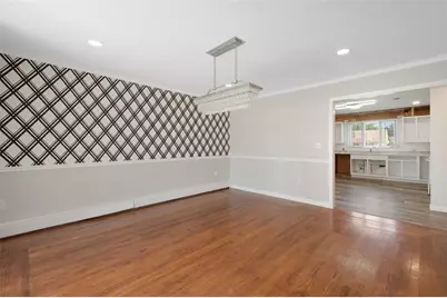 30 Wardlaw Court, Providence, RI 02908 - Photo 5