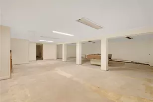30 Wardlaw Ct, Providence, RI 02908 - Photo 21