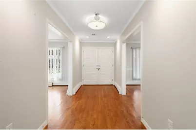 30 Wardlaw Court, Providence, RI 02908 - Photo 3