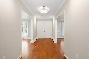 30 Wardlaw Ct, Providence, RI 02908 - Photo 3