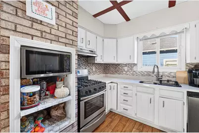 32 Leading Street, Johnston, RI 02929 - Photo 11