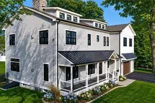 980 Green End Ave, Middletown, RI 02842 - Photo 1
