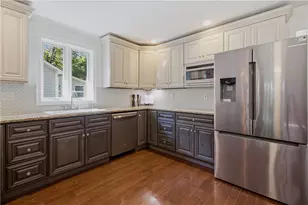 22 Bernard Ave, Barrington, RI 02806 - Photo 9