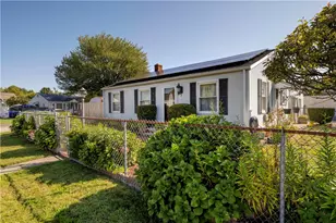 3 Rose Dr, Pawtucket, RI 02861 - Photo 1
