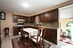 3 Rose Dr, Pawtucket, RI 02861 - Photo 5
