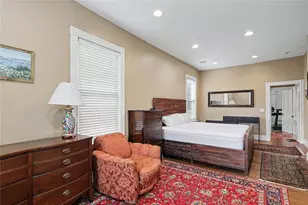 35 Hammond St, Providence, RI 02909 - Photo 17