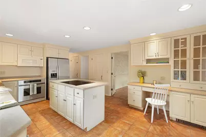 102 Edgewater Road, Narragansett, RI 02882 - Photo 5