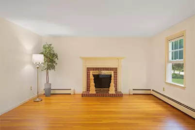 102 Edgewater Road, Narragansett, RI 02882 - Photo 19