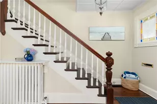 21 Division St, Newport, RI 02840 - Photo 15
