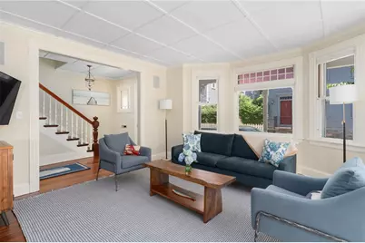 21 Division Street, Newport, RI 02840 - Photo 5