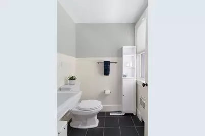 21 Division Street, Newport, RI 02840 - Photo 13