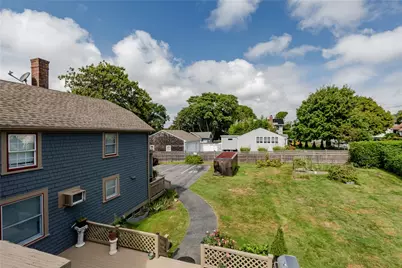 80 Briarwood Avenue, Middletown, RI 02842 - Photo 27