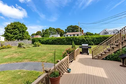 80 Briarwood Avenue, Middletown, RI 02842 - Photo 25