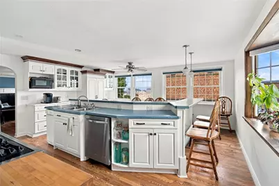 201 Randolph Avenue, Tiverton, RI 02878 - Photo 7