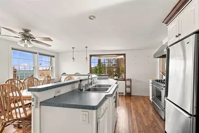 201 Randolph Avenue, Tiverton, RI 02878 - Photo 11