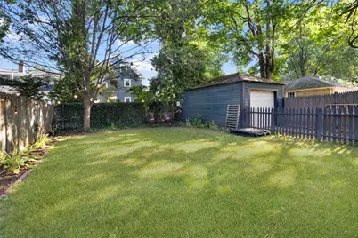 12 Glendale Avenue, Providence, RI 02906 - Photo 33