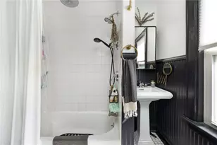 12 Glendale Ave, Providence, RI 02906 - Photo 23