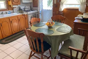 39 Fyffe Ave, Cranston, RI 02920 - Photo 7