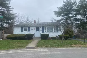 39 Fyffe Ave, Cranston, RI 02920 - Photo 1
