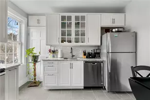 8 Franklin St, Newport, RI 02840 - Photo 9