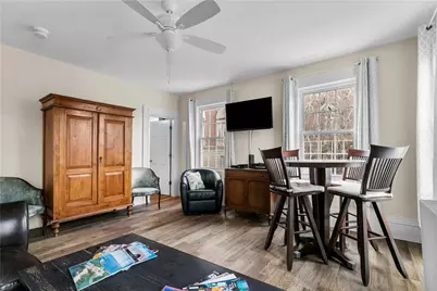 8 Franklin Street #3, Newport, RI 02840 - Photo 5