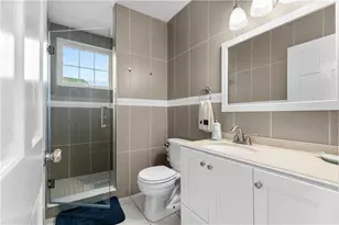 8 Franklin St, Newport, RI 02840 - Photo 21
