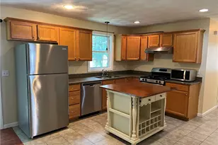 52 Desmarais St, Cumberland, RI 02864 - Photo 5