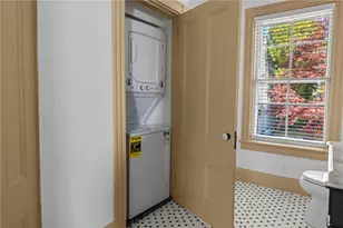 18 Barney St, Newport, RI 02840 - Photo 19