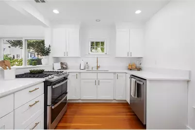 19 Third Street, Newport, RI 02840 - Photo 13