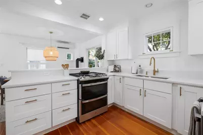 19 Third Street, Newport, RI 02840 - Photo 15