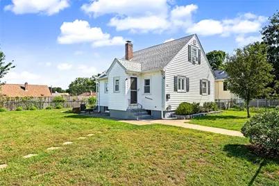 51 Lowell Street, Cranston, RI 02910 - Photo 5